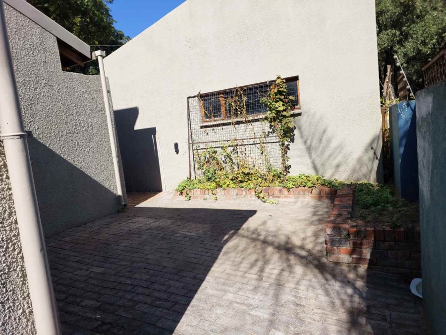 To Let 2 Bedroom Property for Rent in Beverley Gardens Gauteng
