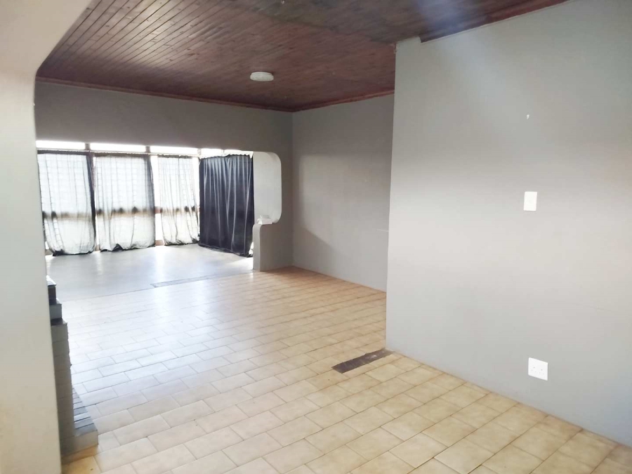 To Let 3 Bedroom Property for Rent in Pretoria North Gauteng
