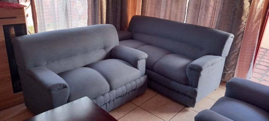 To Let 3 Bedroom Property for Rent in Soshanguve FF Gauteng