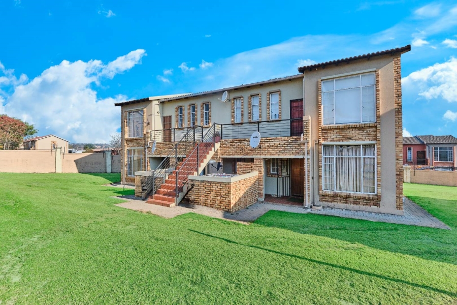 2 Bedroom Property for Sale in Laser Park Gauteng