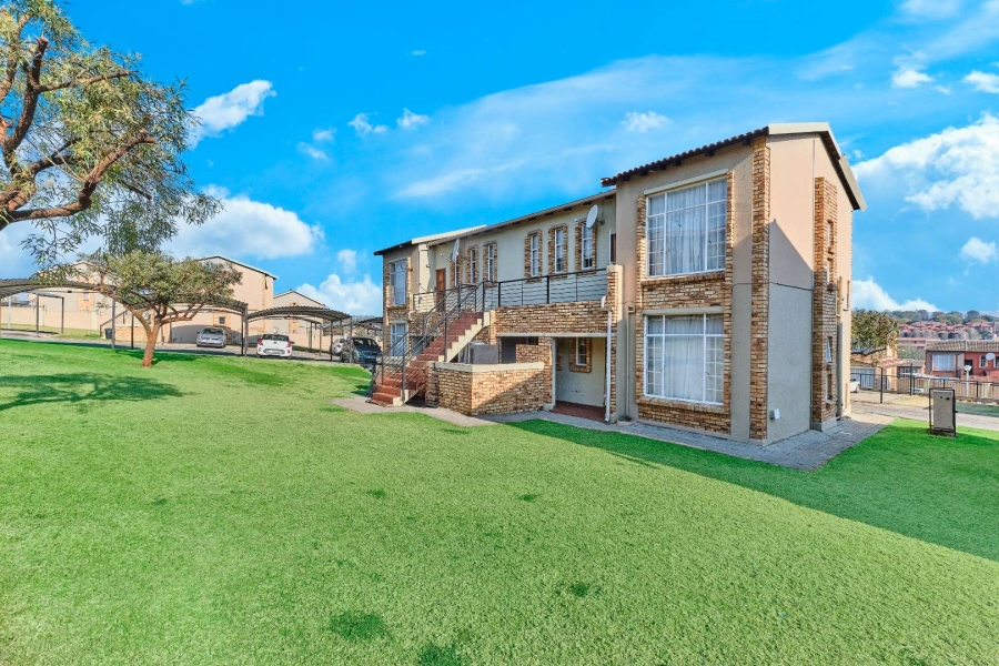 2 Bedroom Property for Sale in Laser Park Gauteng