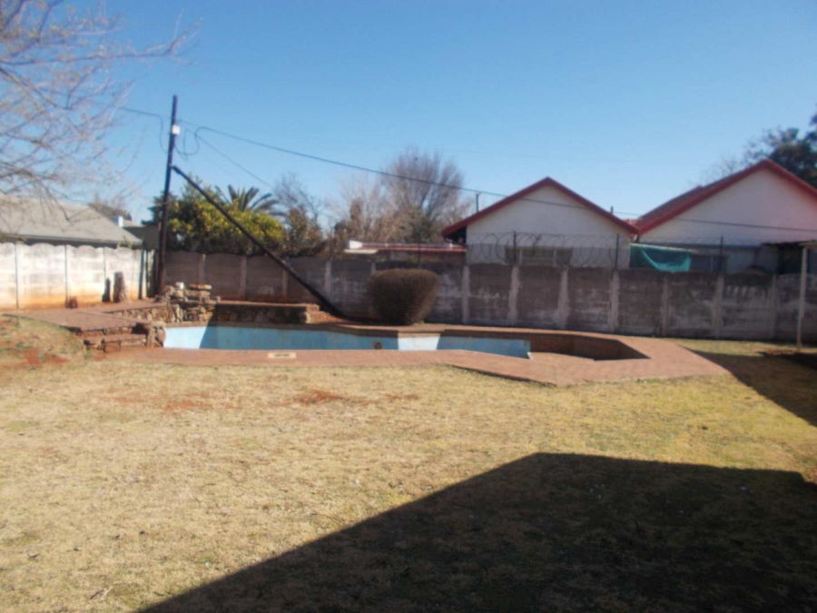 3 Bedroom Property for Sale in Rondebult Gauteng
