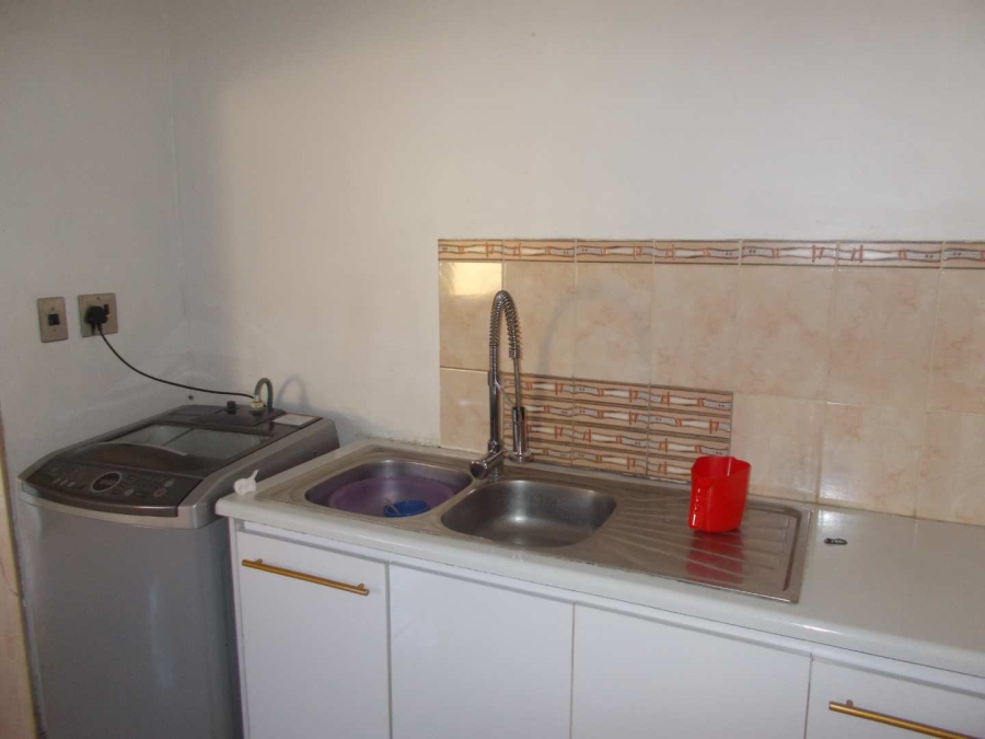 3 Bedroom Property for Sale in Rondebult Gauteng