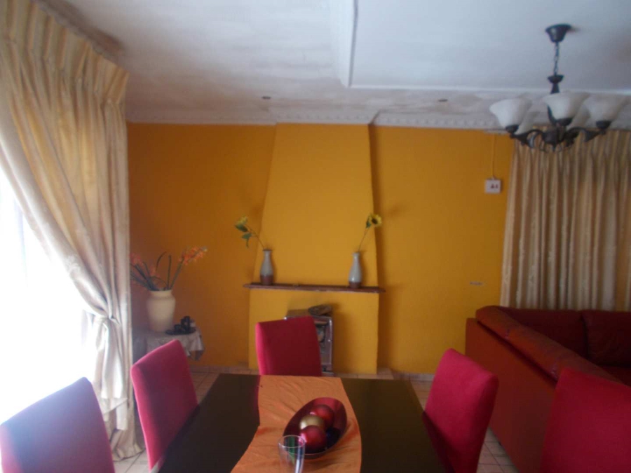 3 Bedroom Property for Sale in Rondebult Gauteng