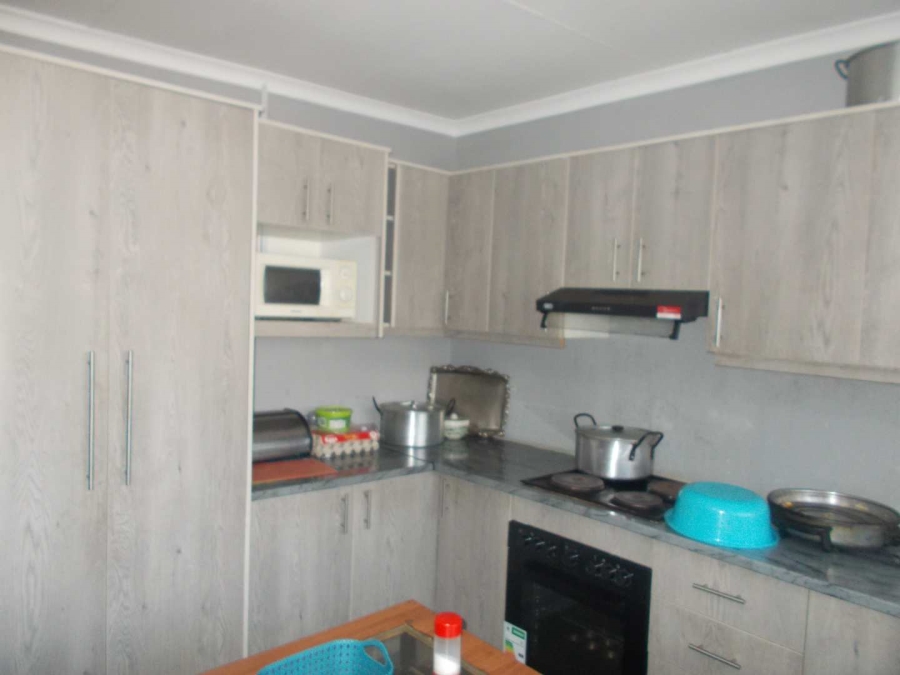 3 Bedroom Property for Sale in Mngadi Gauteng