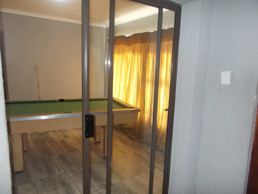 3 Bedroom Property for Sale in Mngadi Gauteng