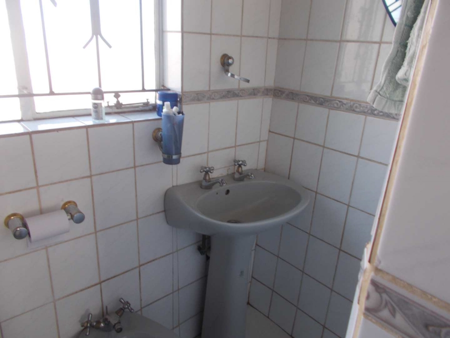 3 Bedroom Property for Sale in Mngadi Gauteng