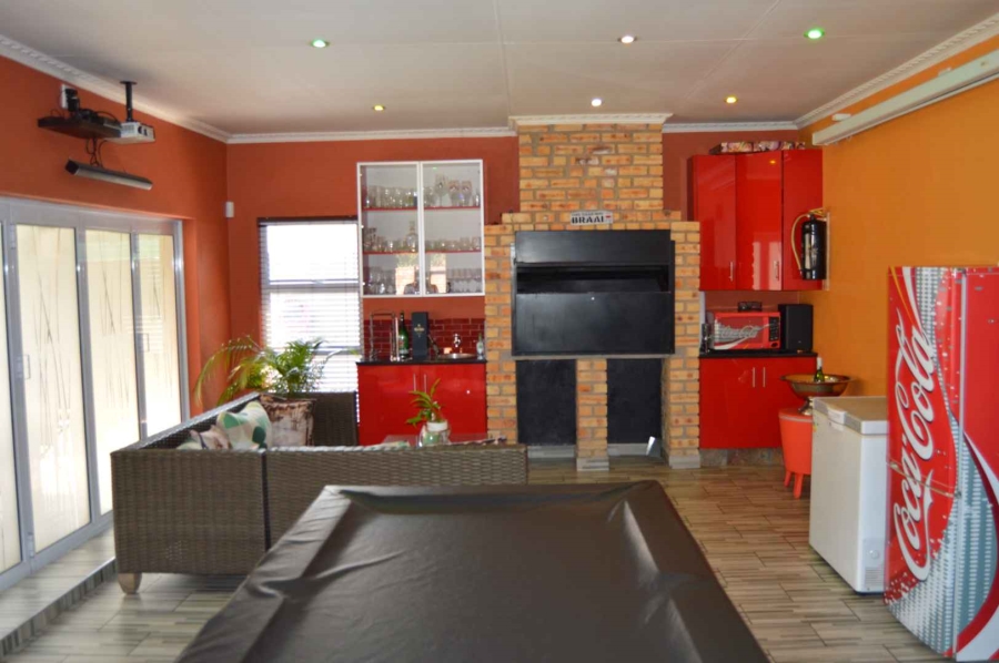 4 Bedroom Property for Sale in Brackendowns Gauteng