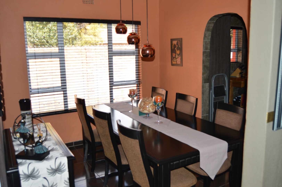 4 Bedroom Property for Sale in Brackendowns Gauteng