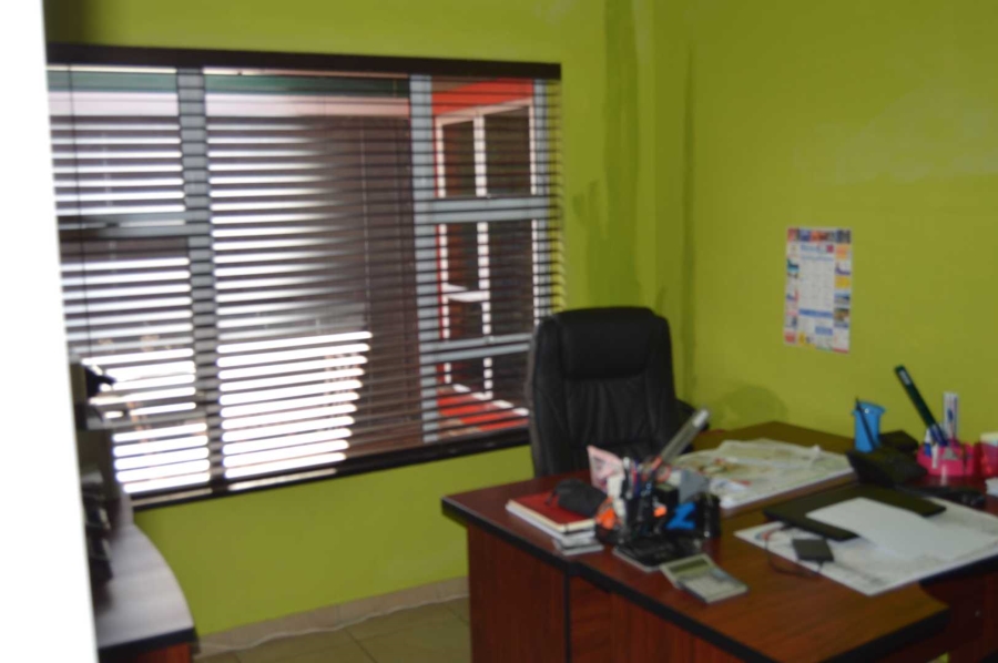 4 Bedroom Property for Sale in Brackendowns Gauteng