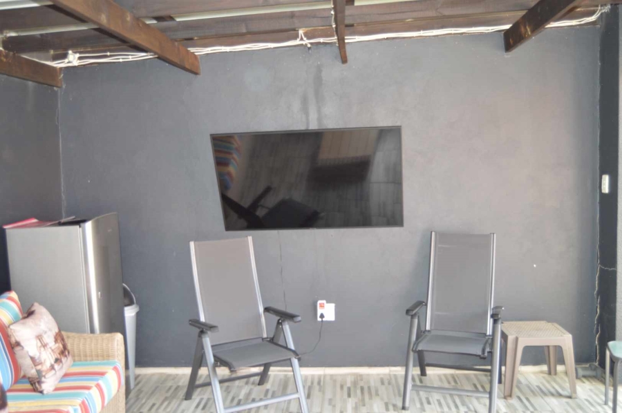 4 Bedroom Property for Sale in Brackendowns Gauteng