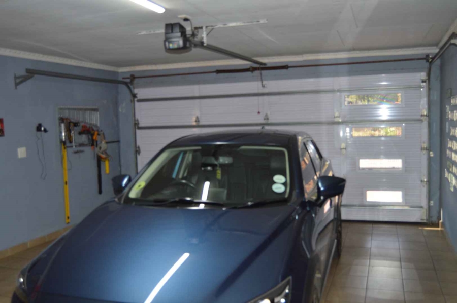 4 Bedroom Property for Sale in Brackendowns Gauteng