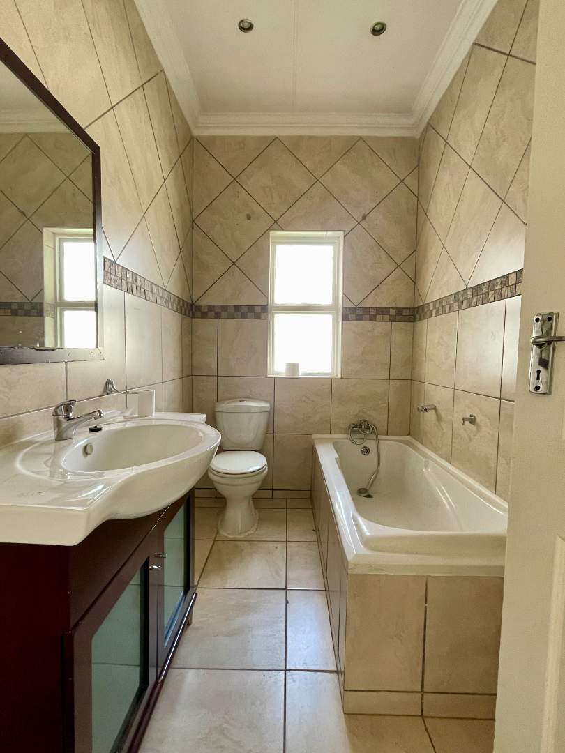 To Let 3 Bedroom Property for Rent in Erasmus Park Gauteng