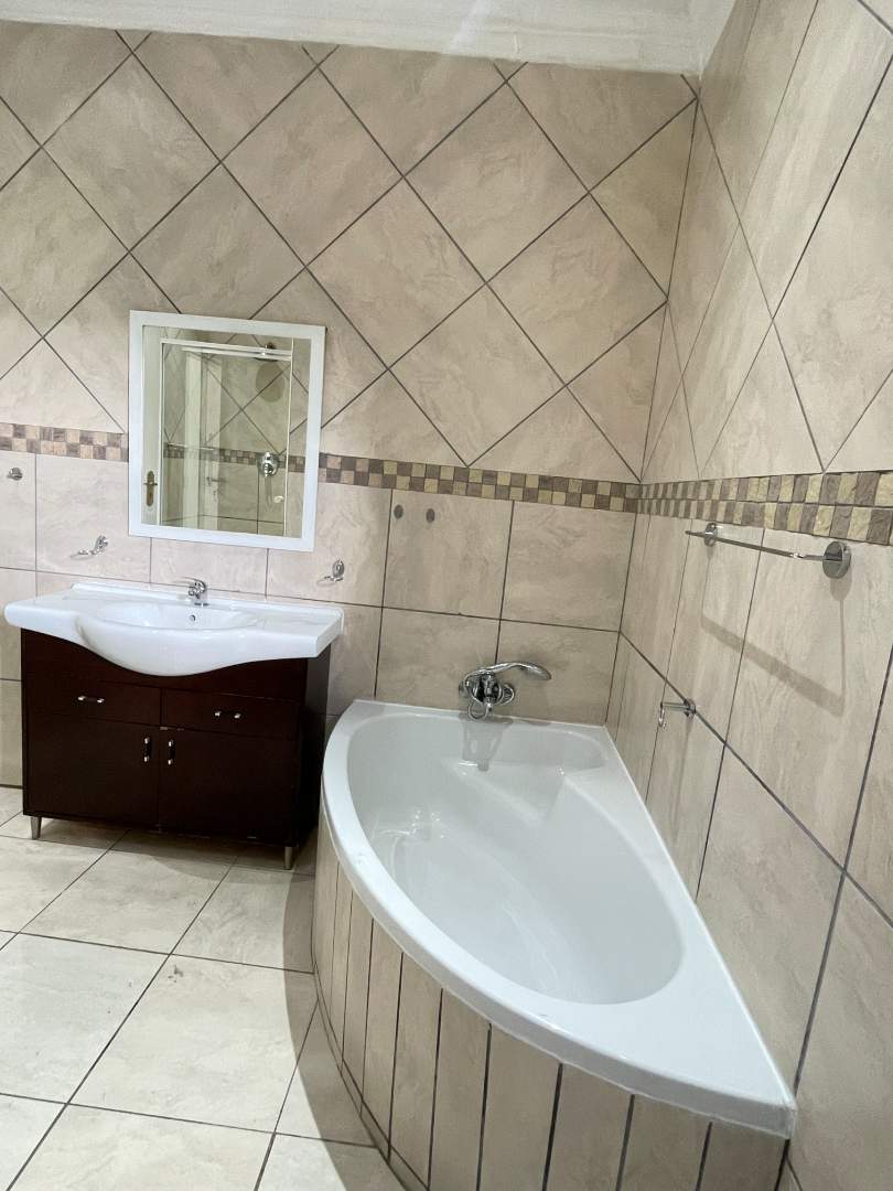 To Let 3 Bedroom Property for Rent in Erasmus Park Gauteng