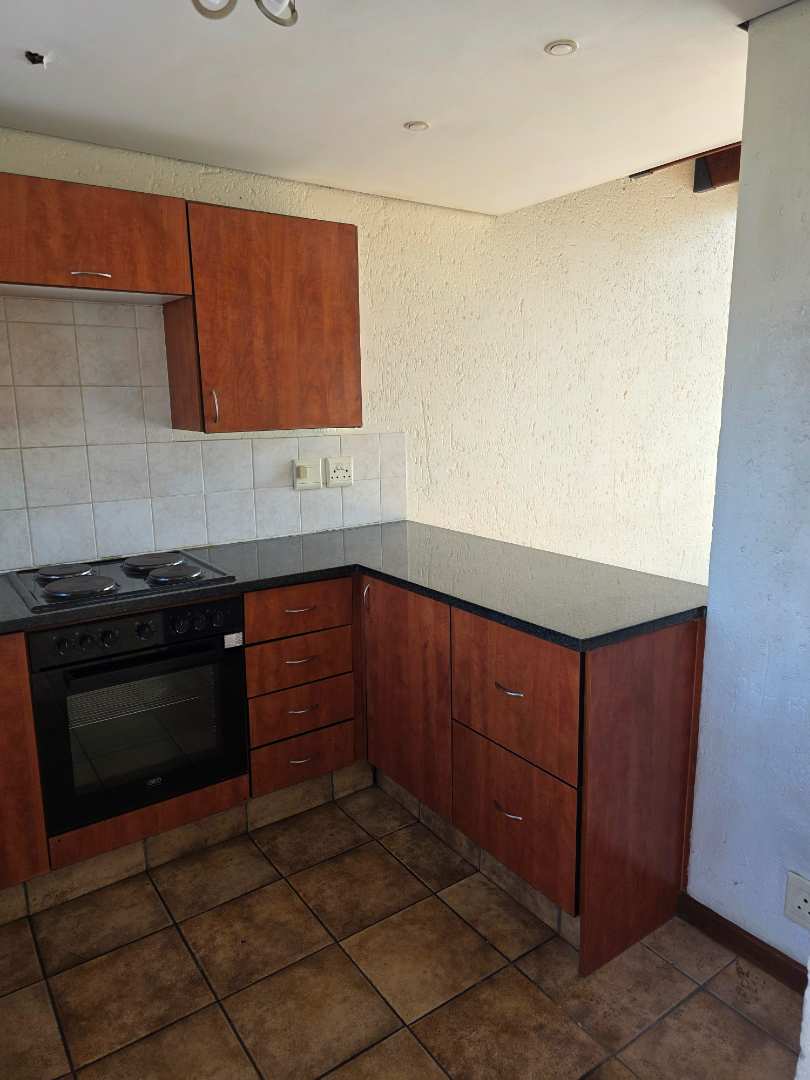 To Let 1 Bedroom Property for Rent in Cresta Gauteng