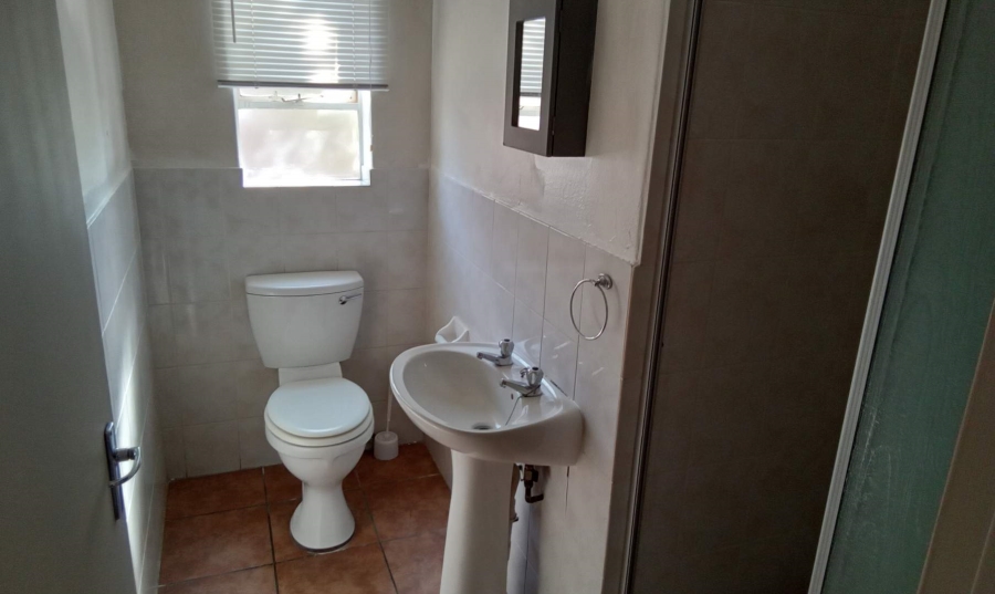 To Let 2 Bedroom Property for Rent in Wilgeheuwel Gauteng