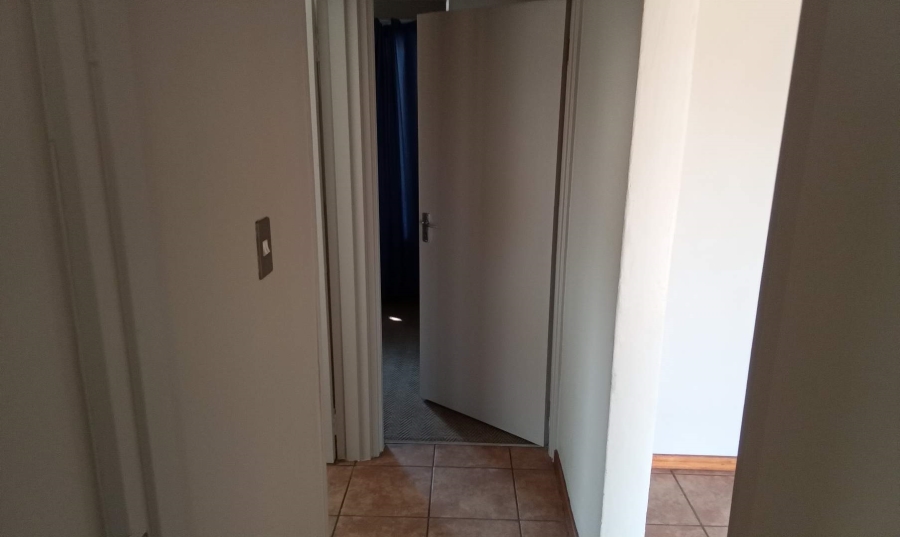 To Let 2 Bedroom Property for Rent in Wilgeheuwel Gauteng