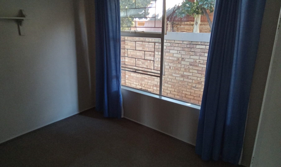 To Let 2 Bedroom Property for Rent in Wilgeheuwel Gauteng