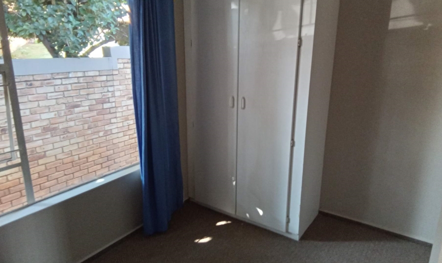 To Let 2 Bedroom Property for Rent in Wilgeheuwel Gauteng
