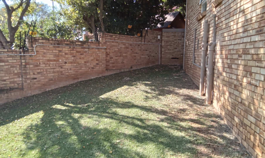 To Let 2 Bedroom Property for Rent in Wilgeheuwel Gauteng