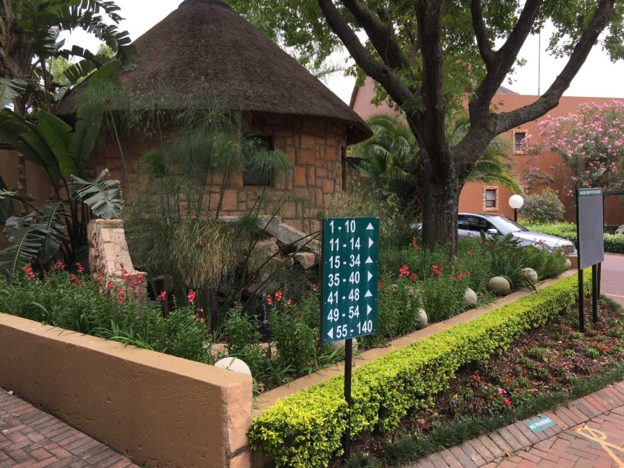 1 Bedroom Property for Sale in Lonehill Gauteng