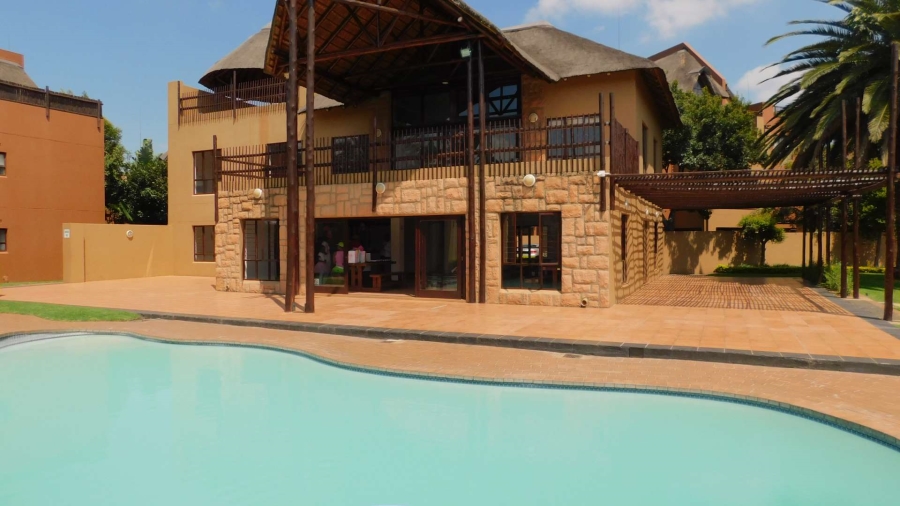 1 Bedroom Property for Sale in Lonehill Gauteng