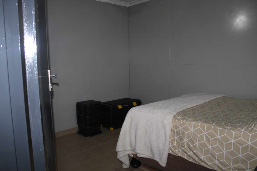 To Let 2 Bedroom Property for Rent in Queenswood Gauteng