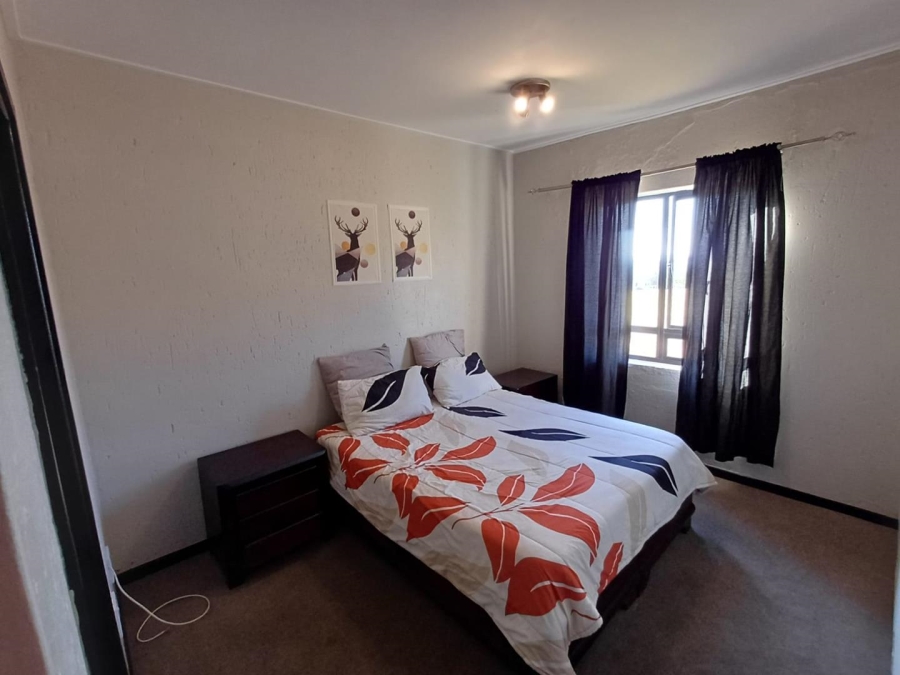To Let 2 Bedroom Property for Rent in Jackal Creek Golf Estate Gauteng