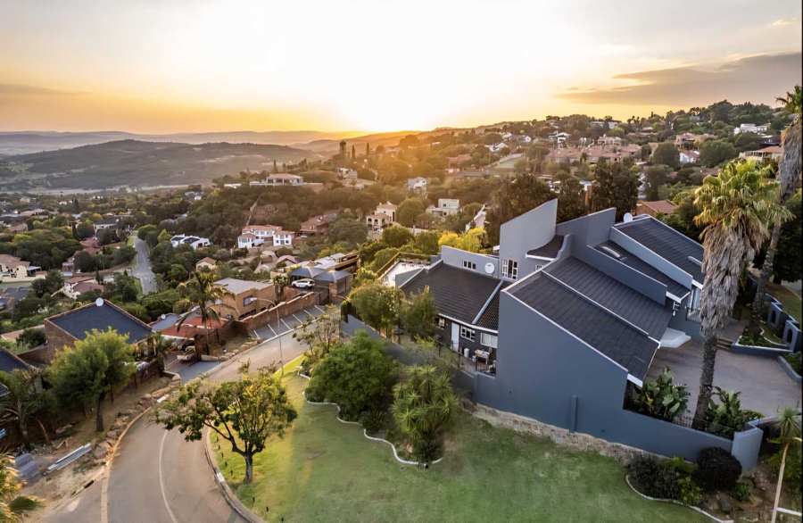 5 Bedroom Property for Sale in Glenvista Gauteng