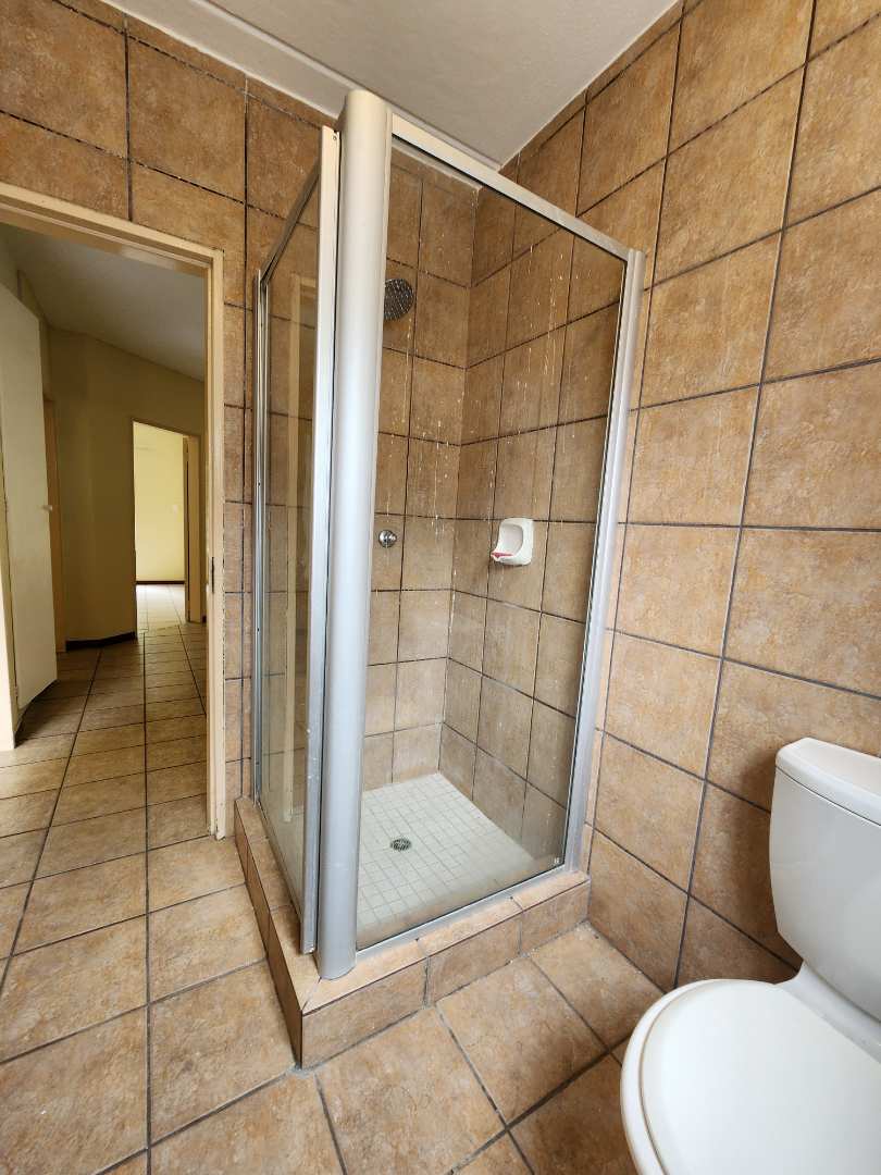 To Let 3 Bedroom Property for Rent in Sonneglans Gauteng