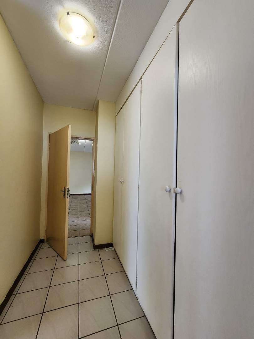 To Let 3 Bedroom Property for Rent in Sonneglans Gauteng