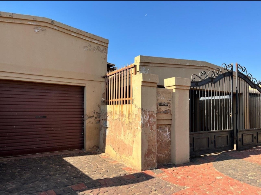 To Let 3 Bedroom Property for Rent in Roodekop Gauteng