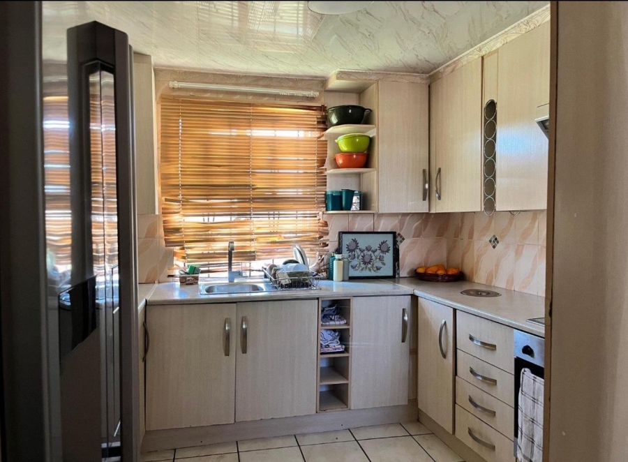 To Let 3 Bedroom Property for Rent in Roodekop Gauteng