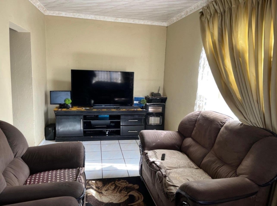 To Let 3 Bedroom Property for Rent in Roodekop Gauteng