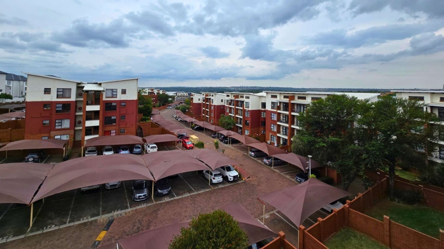 To Let 2 Bedroom Property for Rent in Modderfontein Gauteng