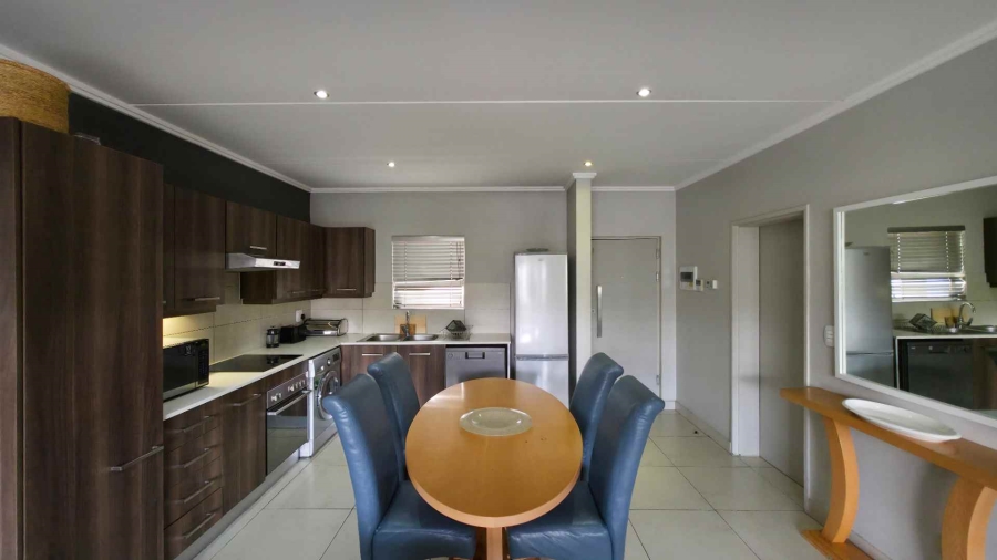 To Let 2 Bedroom Property for Rent in Sandown Gauteng