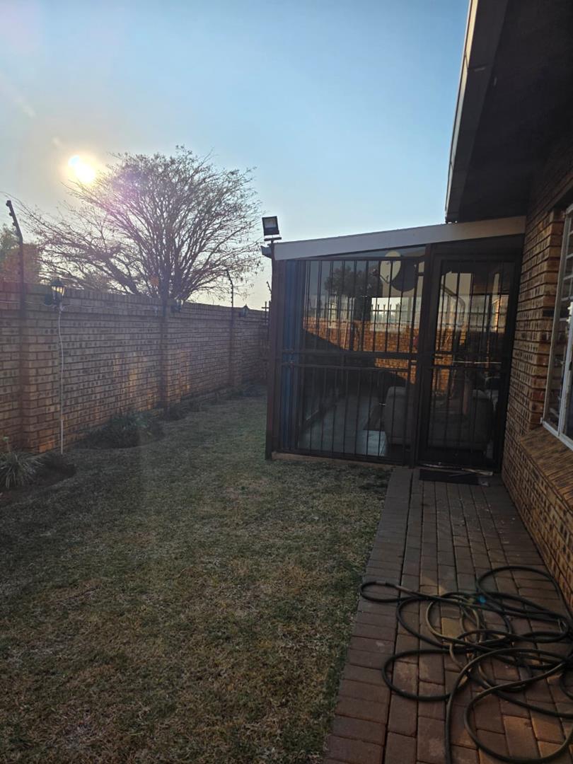 2 Bedroom Property for Sale in Amandasig Gauteng