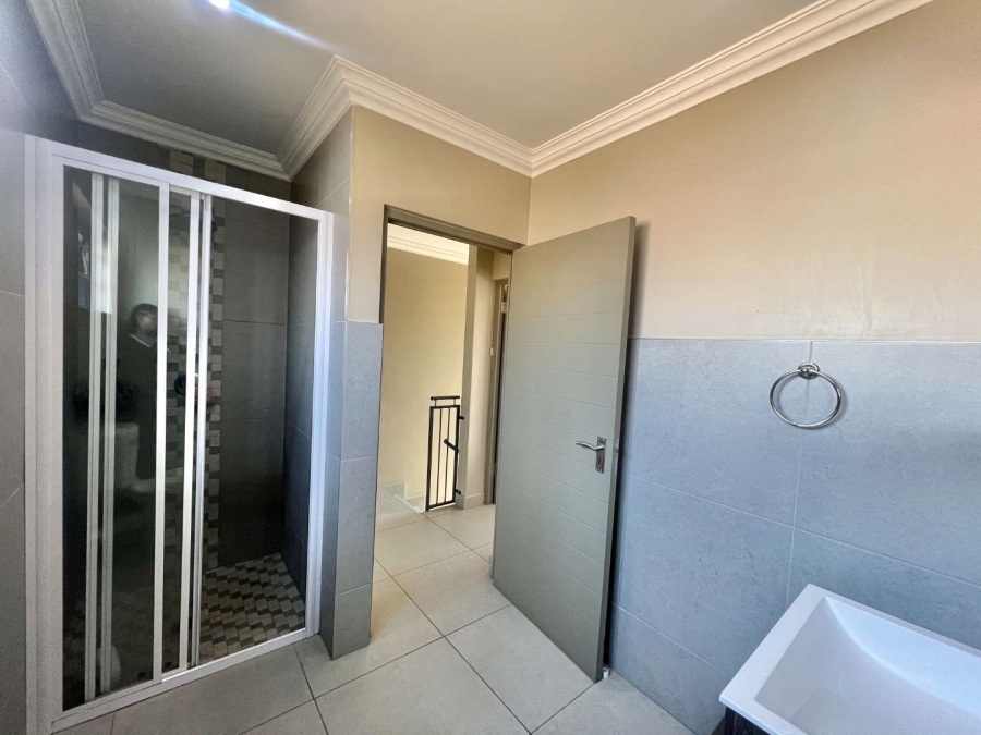 3 Bedroom Property for Sale in Zambezi Manor Lifestyle Estate Gauteng