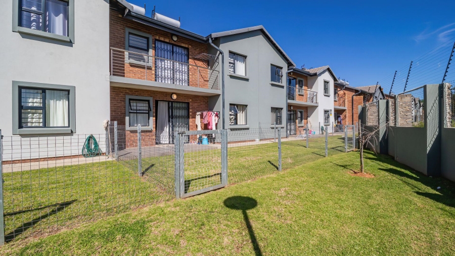 2 Bedroom Property for Sale in Willow Park Manor Gauteng
