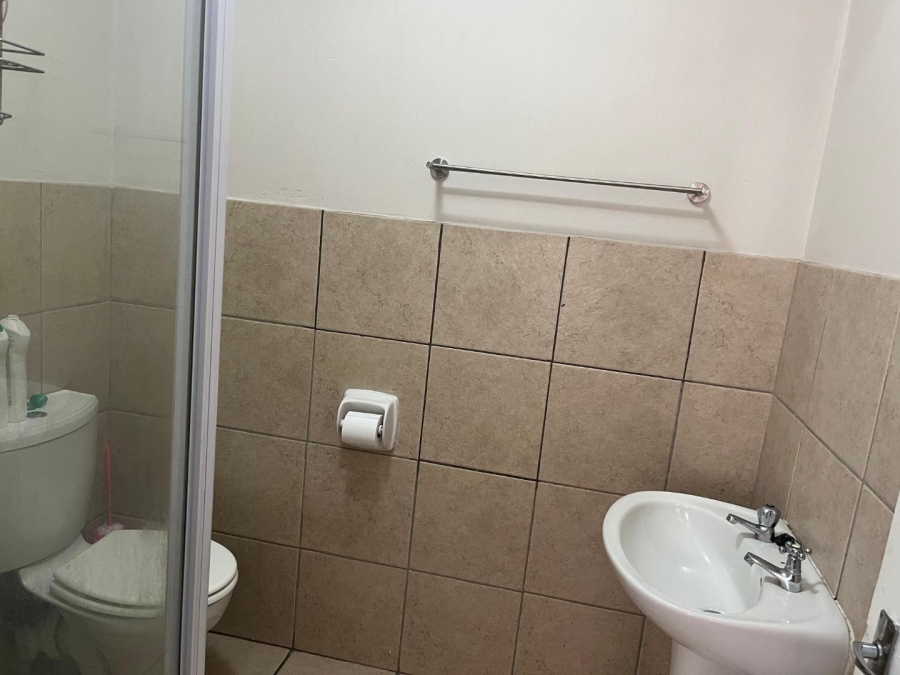 1 Bedroom Property for Sale in Westdene Gauteng