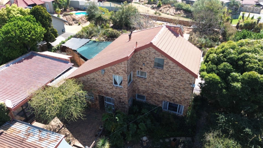 4 Bedroom Property for Sale in Florida Glen Gauteng