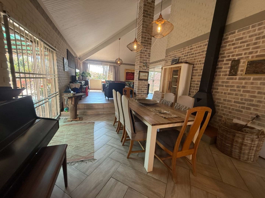 4 Bedroom Property for Sale in Florida Glen Gauteng