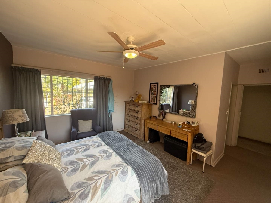 4 Bedroom Property for Sale in Florida Glen Gauteng