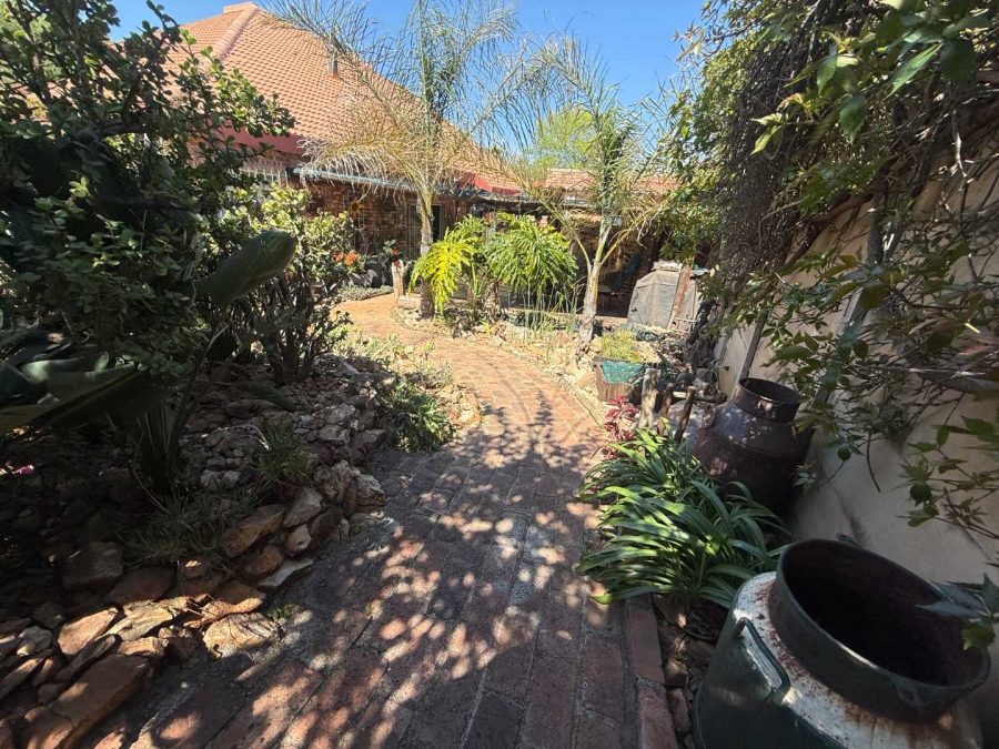 4 Bedroom Property for Sale in Florida Glen Gauteng