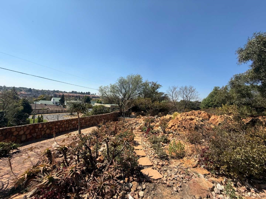 4 Bedroom Property for Sale in Florida Glen Gauteng