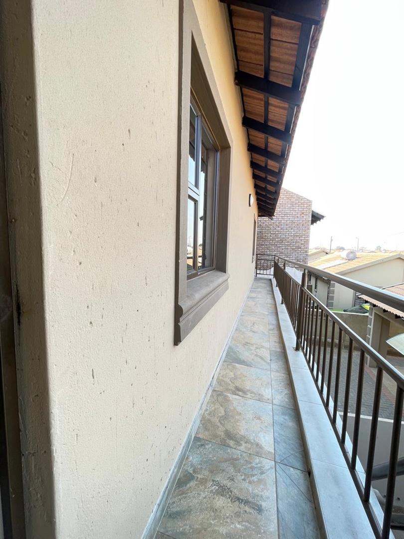 To Let 2 Bedroom Property for Rent in Vosloorus Ext 24 Gauteng