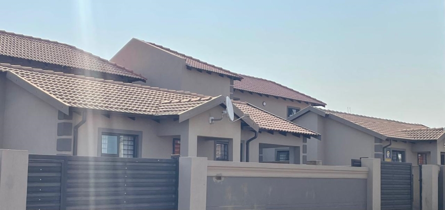 To Let 2 Bedroom Property for Rent in Vosloorus Ext 24 Gauteng