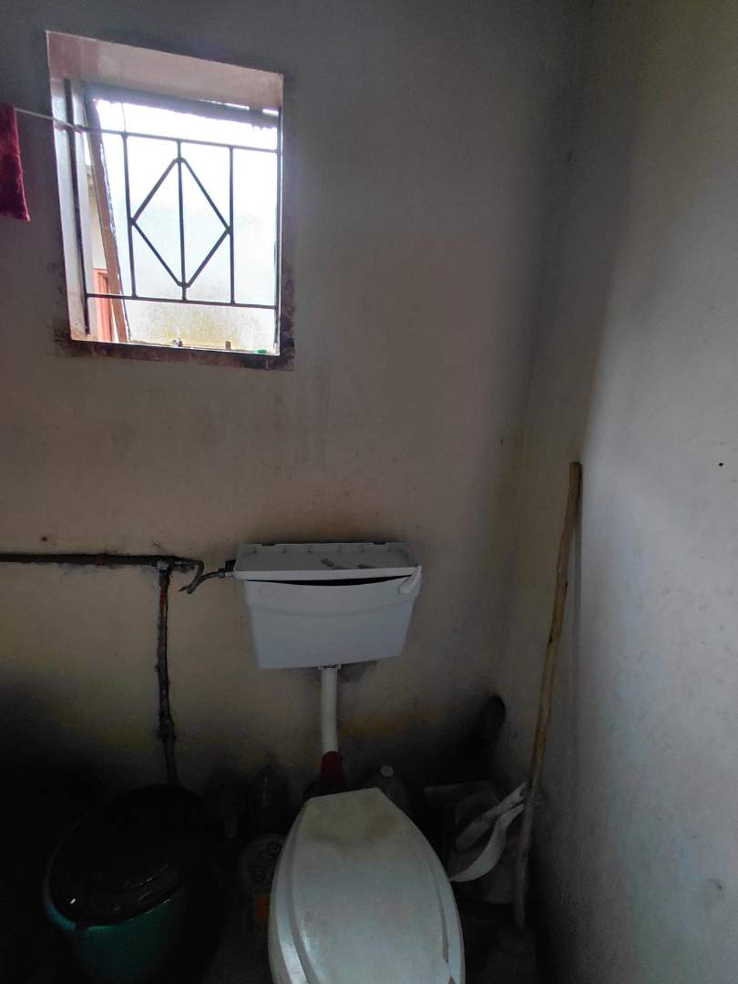 5 Bedroom Property for Sale in Orange Farm Gauteng