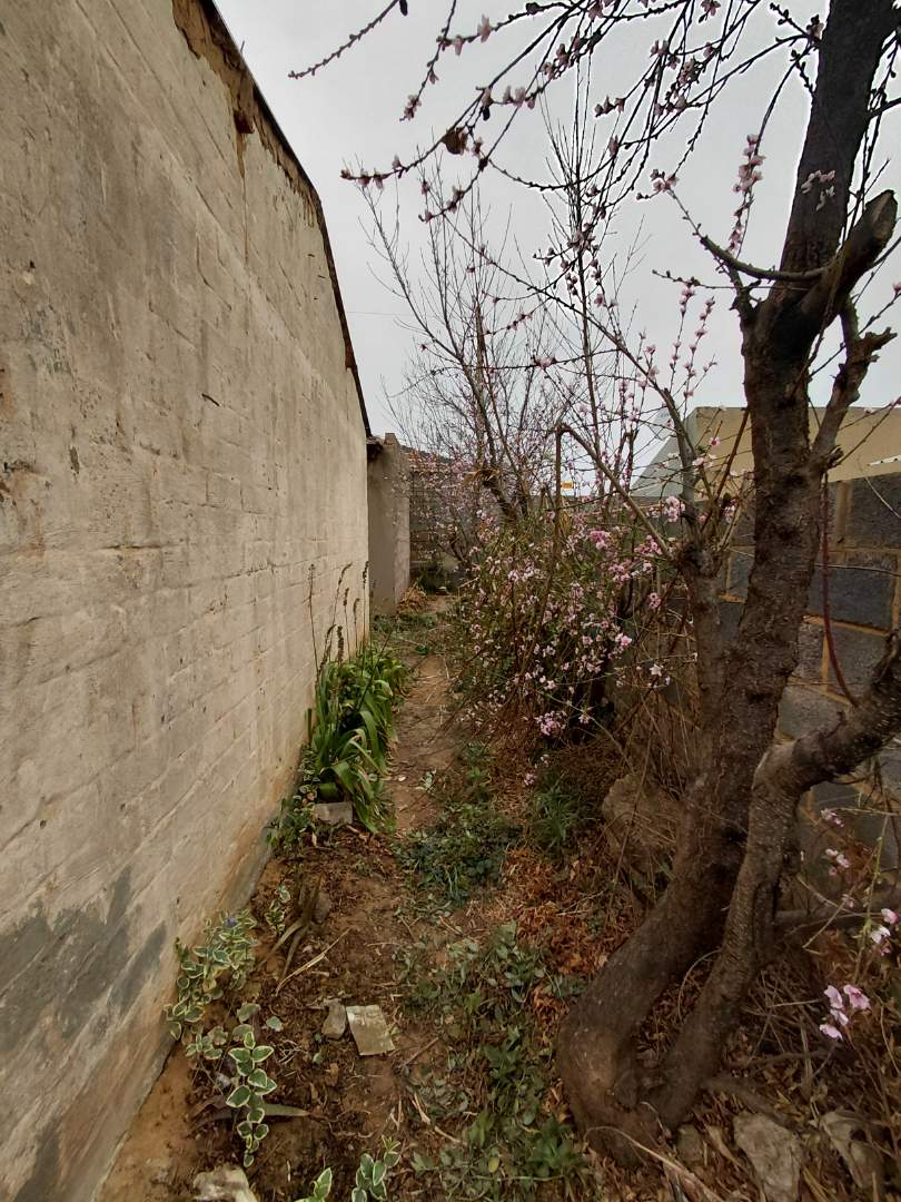 5 Bedroom Property for Sale in Orange Farm Gauteng