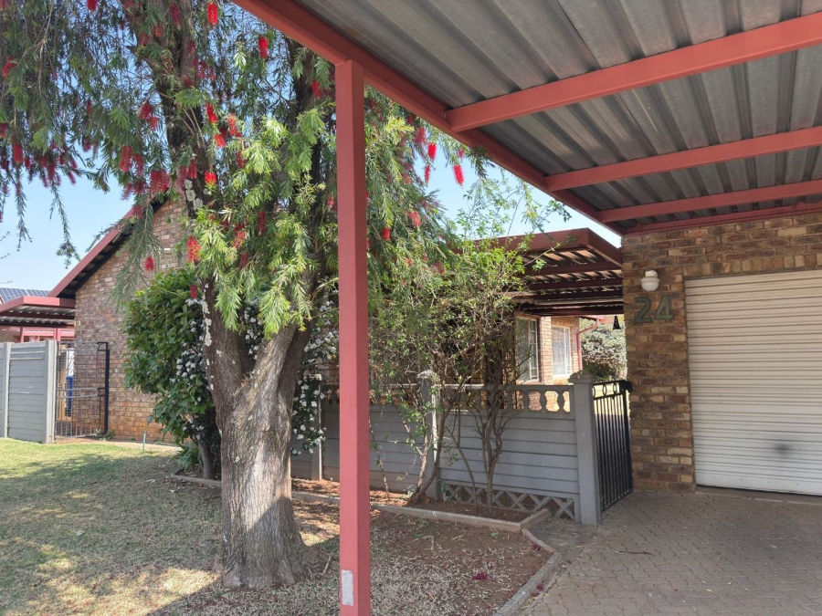 3 Bedroom Property for Sale in Doornpoort Gauteng
